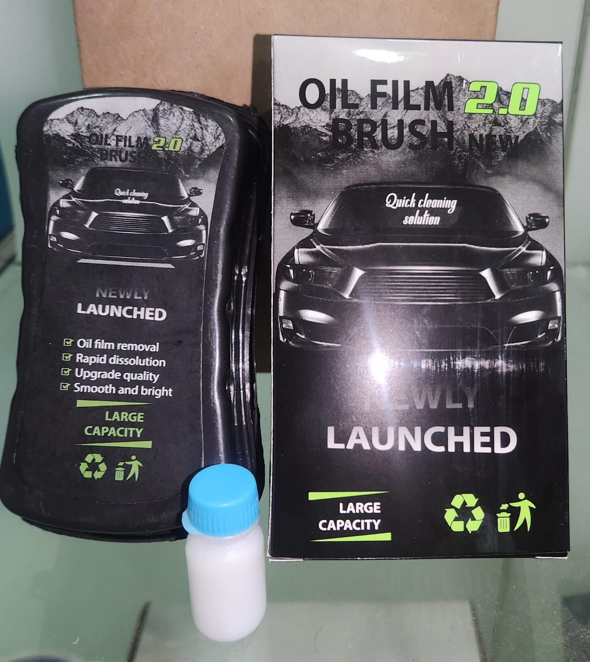 Oil Film Cleaning Brush 2.0 – Car Windshield & Glass Cleaner with Extra Liquid