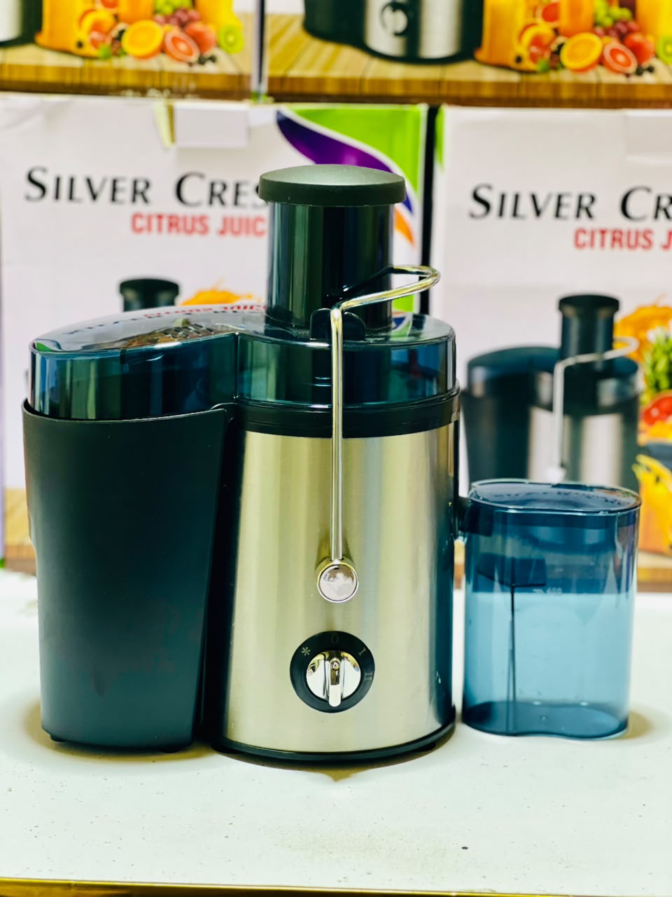 Silver Crest Fruit Juicer – 2-Speed Electric Juice Extractor for Home Use